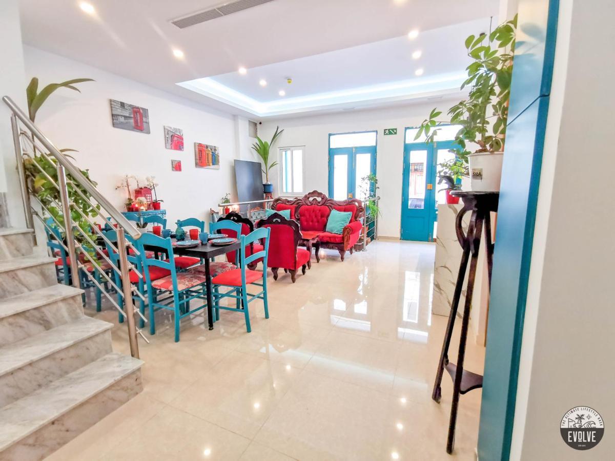 Evolve Coliving Guesthouse Слима Экстерьер фото