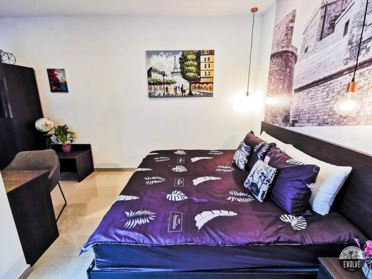 Evolve Coliving Guesthouse Слима Экстерьер фото