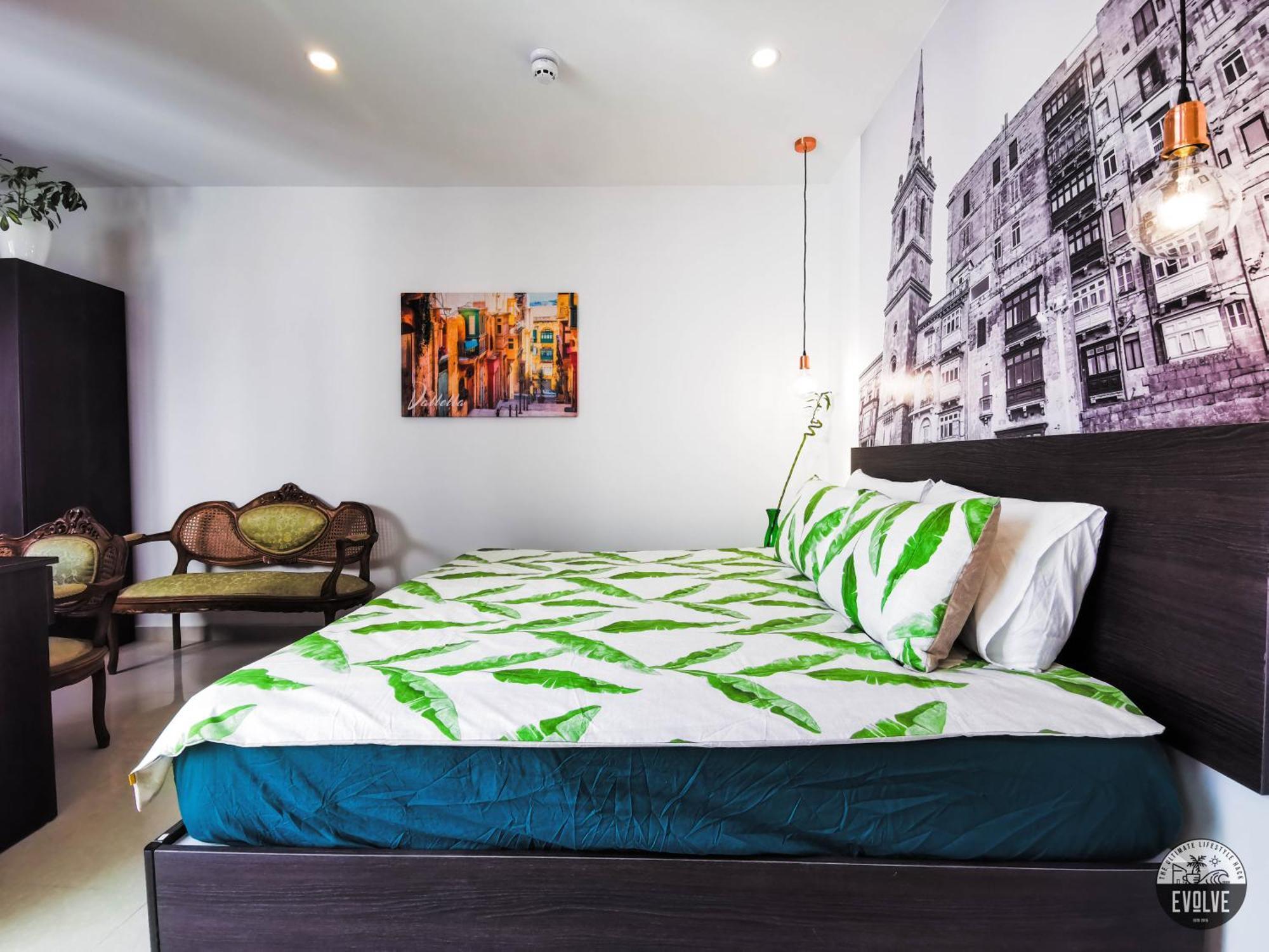 Evolve Coliving Guesthouse Слима Номер фото