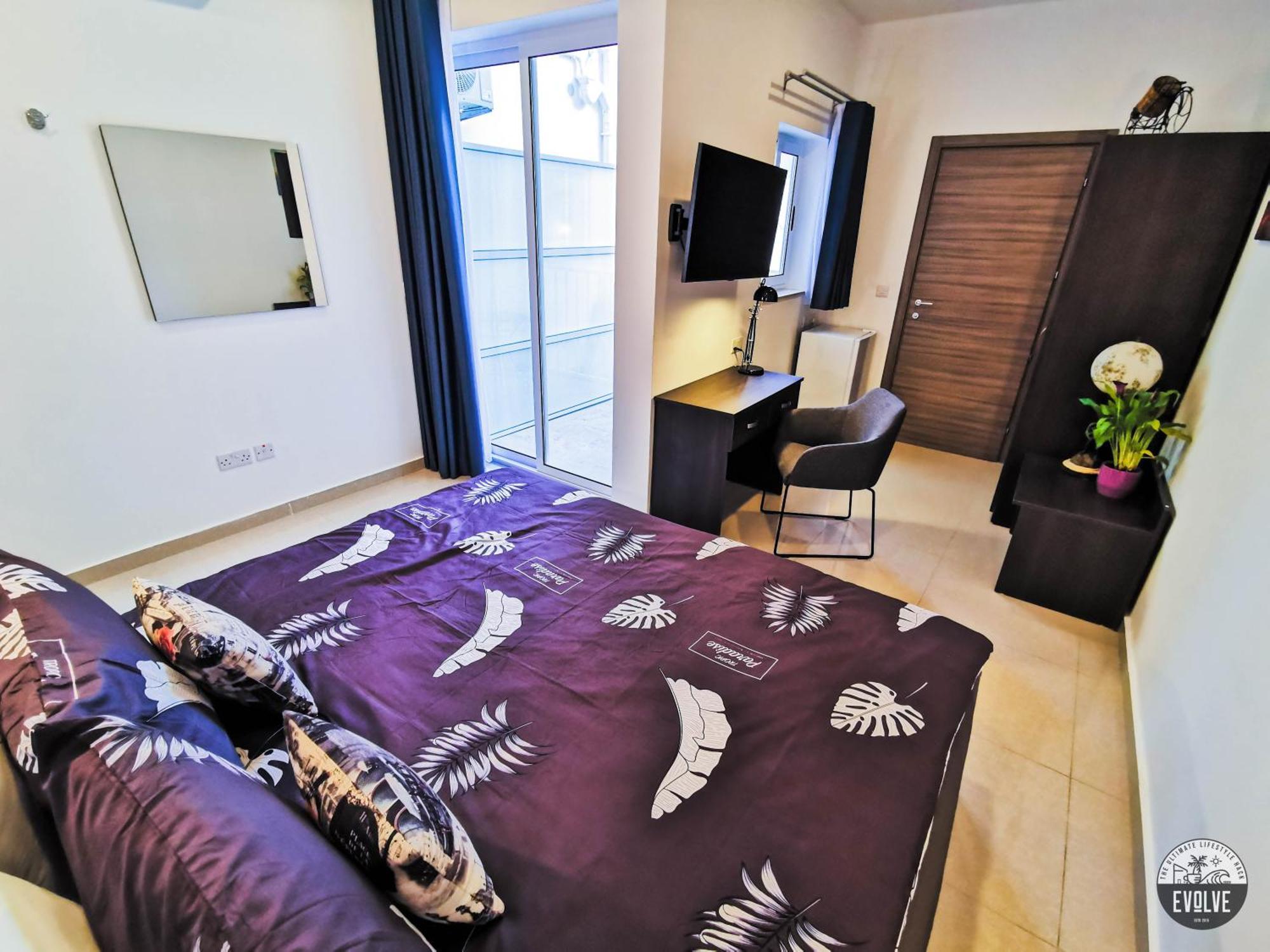 Evolve Coliving Guesthouse Слима Номер фото